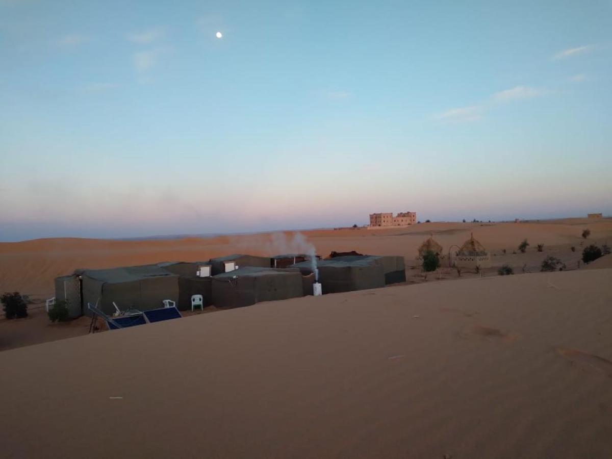 Restcamp Ergchebbi Hotell Merzouga Exteriör bild