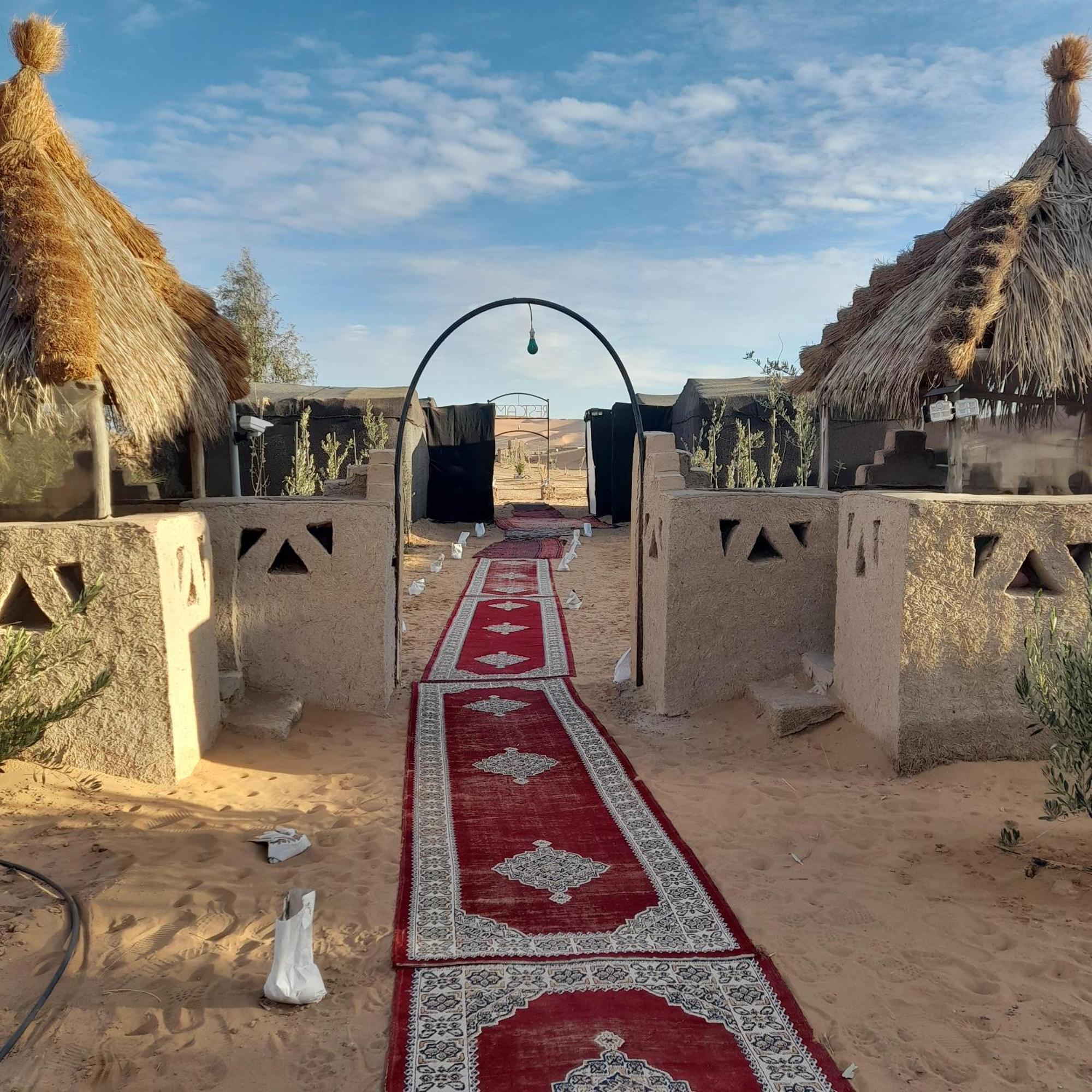 Restcamp Ergchebbi Hotell Merzouga Exteriör bild